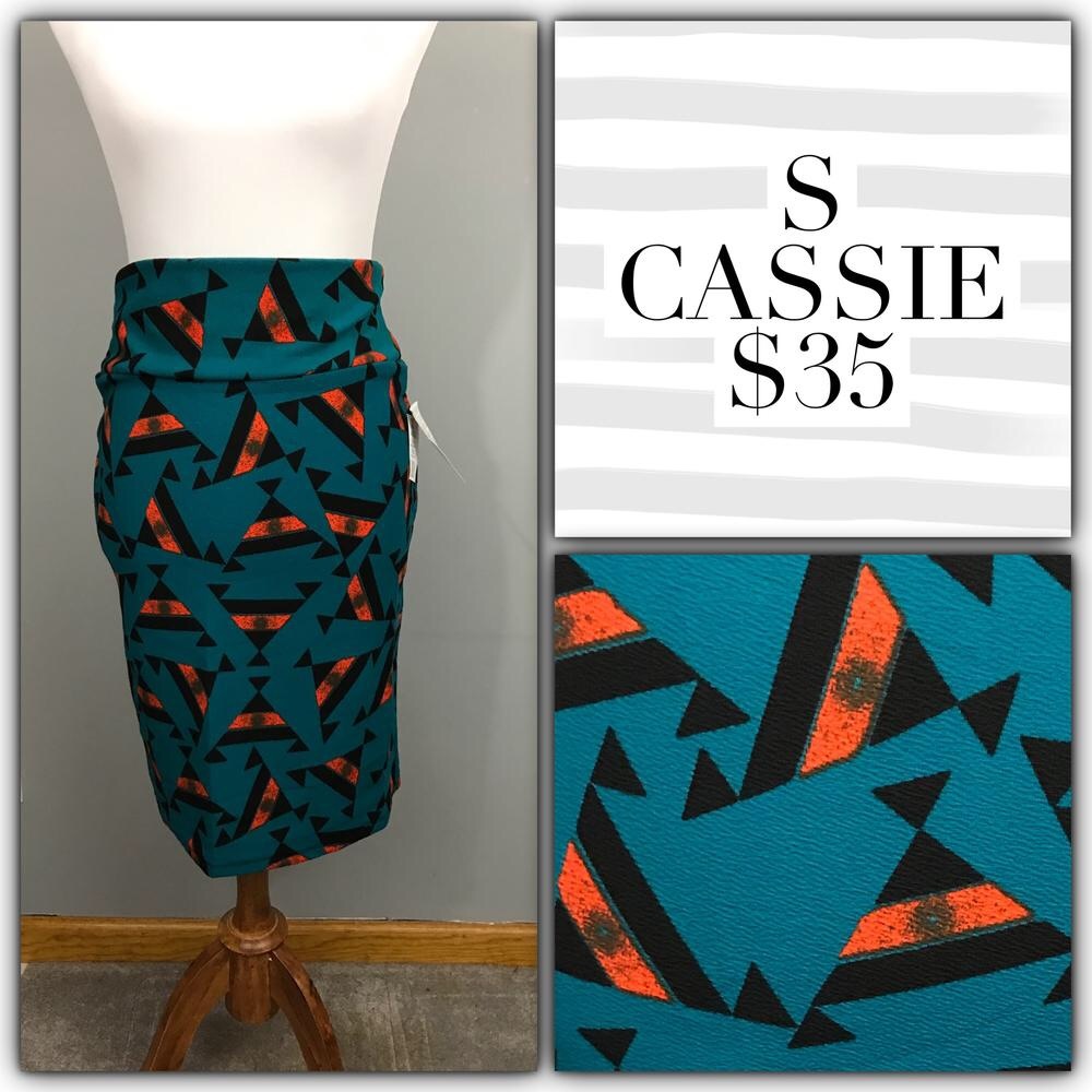 Small LuLaRoe Cassie